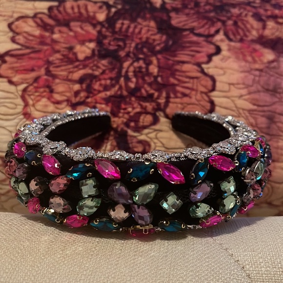 Rhinestone Padded Headband - Picture 4 of 5